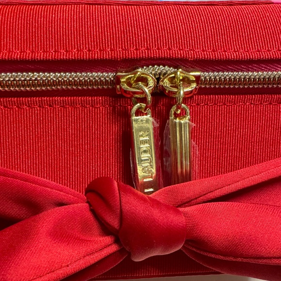 Estēe Lauder Holiday Edition Makeup Bag - Picture 4 of 15